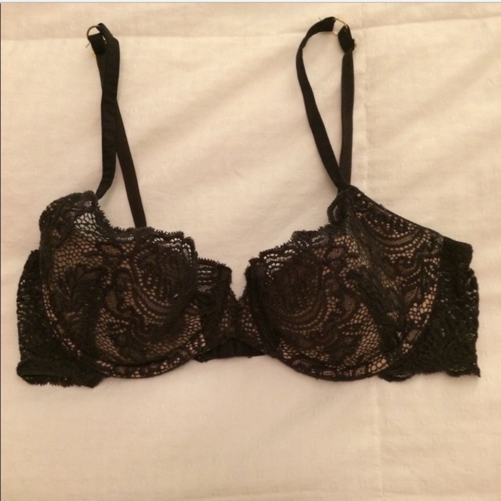 Victoria’s Secret Very Sexy bra 36C